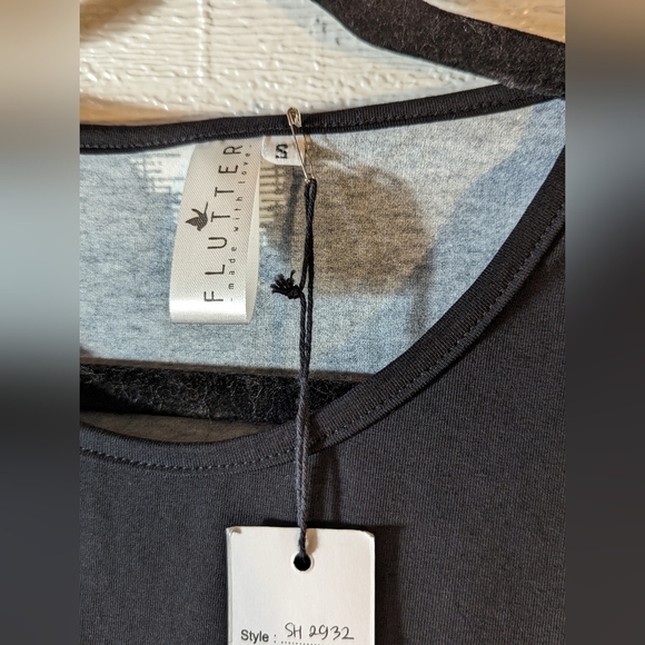 NWT Flutter Tunic Size S - Picture 4 of 4